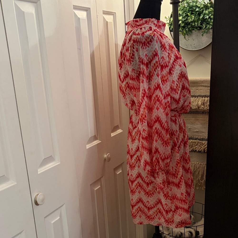 Jade Red and White Long Sleeve Dress - Picture 3 of 9